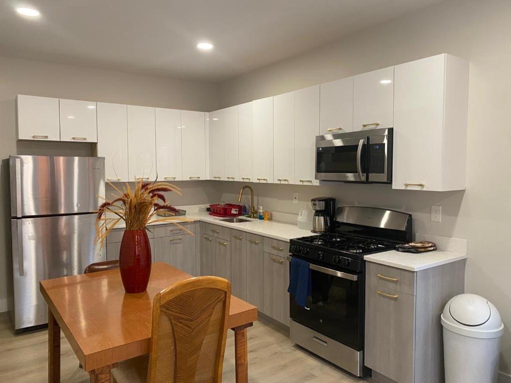 King Suite 8Mins To Newark Airport エクステリア 写真