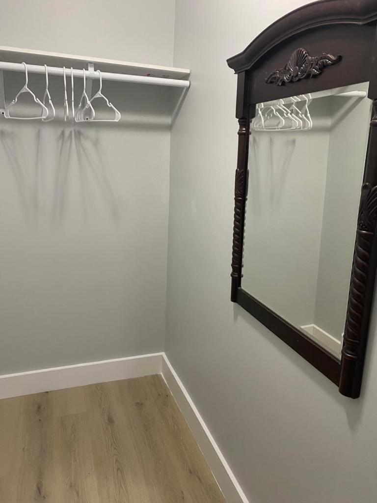 King Suite 8Mins To Newark Airport エクステリア 写真